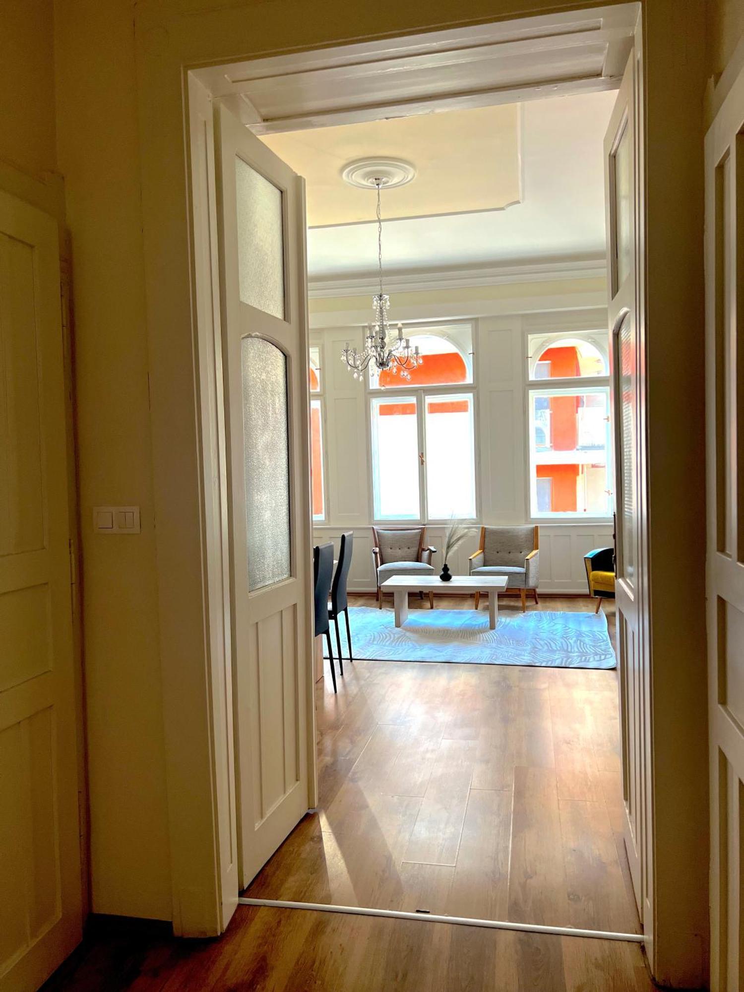 P9 By Small Home Budapest Bagian luar foto